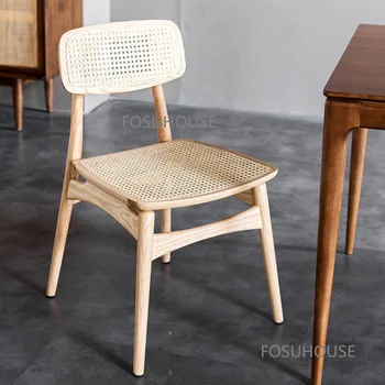 Скандинавските трапезни столове от масивно дърво на Кухненски мебели, Битова маса за хранене, стол-Ресторант минималистичен старинен стол с облегалка от ратан TG