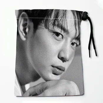 Чанти на съвсем малък Choi Minho, празнични аксесоари, 25X32 см, плат от peachtree на кожата, работа на смени Чанта за съхранение на Дрехи, чанта за Таро
